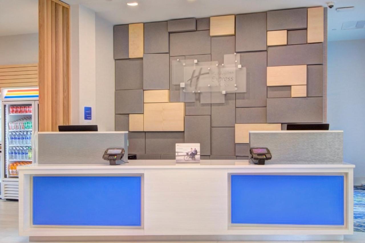 Holiday Inn Express & Suites Charlotte Southwest By Ihg Luaran gambar